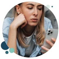 L&G--Image-Bubble--Looking-at-phone